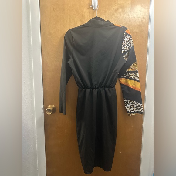 Chic Black and Orange Animal Print Midi Dress - Picture 5 of 7